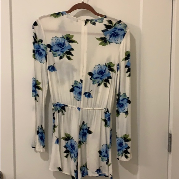 Kendall and Kylie blue and white romper - Picture 3 of 5